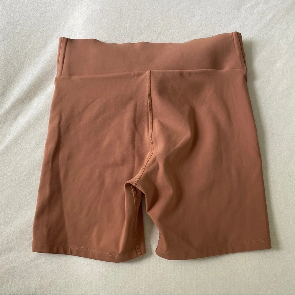 Le Ore x UO Camel Twist Front Tropez Bike Shorts Size M